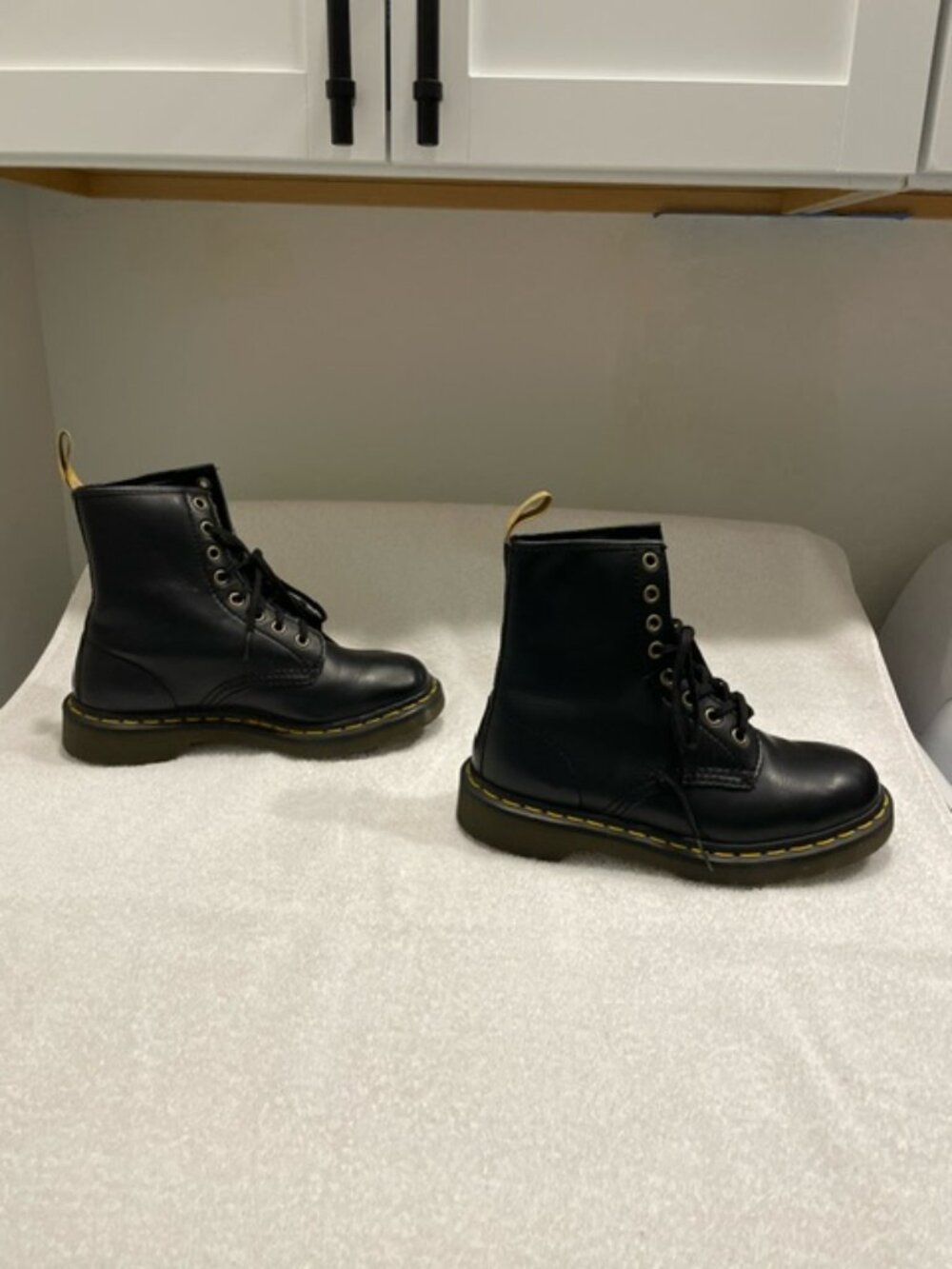 Dr. Martens Black Smooth Leather Combat Ankle Boots Lace-Up Men's US 5, woman 3